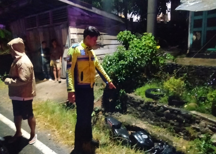 Hilang Kendali di Tikungan Lubuk Kebur Seluma, Pengendara Yamaha R15 Meninggal Dunia Usai Tabrak Parit Beton