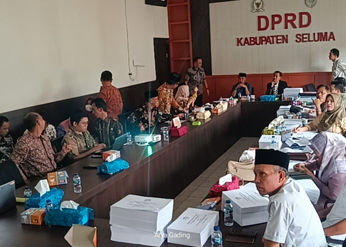 Honorer Gigit Jari, Ini Hasil Rapat Pembahasan APBD 2025 Tim Banggar DPRD Seluma Bersama TIM TAPD