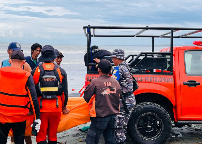 Pengunjung Wisata Pantai Jakat Yang Hanyut Terseret Ombak Ditemukan Sudah Meninggal Dunia