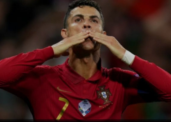 Halo Pendukung Ronaldo, Spill Calon Klub CR7