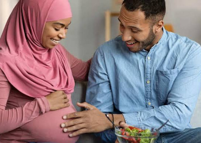 Suami Menggantikan Puasa Ramadhan Istri Karena Hamil atau Menyusui Anak, Bolehkah?