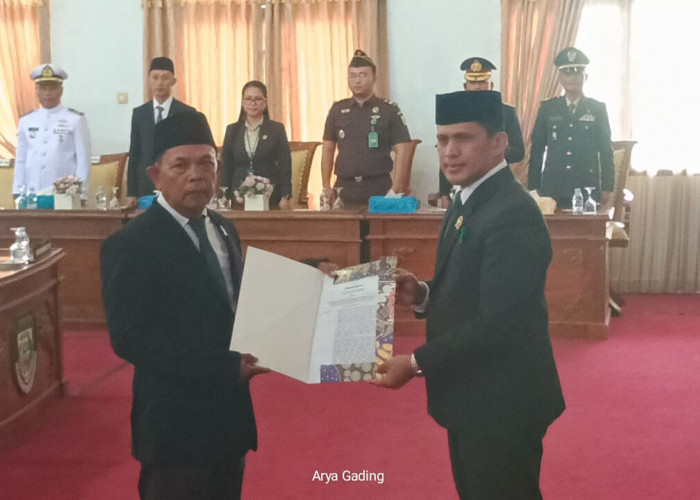 Dilantik sebagai Anggota DPRD Seluma, Santoso Siap Jalankan Amanah Rakyat