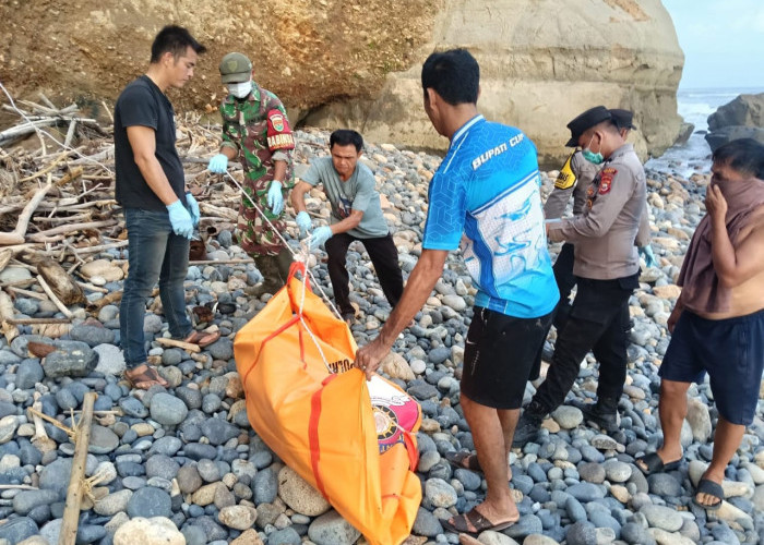 Mayat Tanpa Identitas Ditemukan di Perairan Muara Pantai Kaur