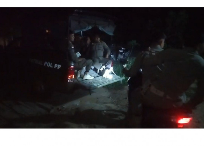 Meresahkan, Warung Remang-remang di Jalur Dua Muara Bangkahulu Ditertibkan Satpol PP