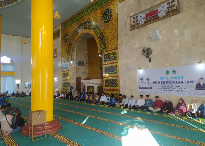 Bupati Lepas Keberangkatan Jemaah Haji Rejang Lebong, Titip Doa untuk Kebahagiaan Daerah