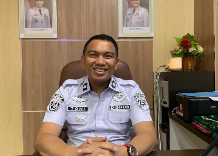 Dishub Kota Bengkulu Perbaiki 18 Titik Lampu Penerangan di Jalan Aru Jajar