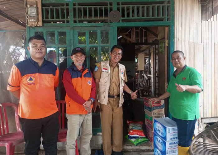 Pemerintah Kota Bengkulu Sebar Nasi Bungkus Bagi Warga Terdampak Banjir