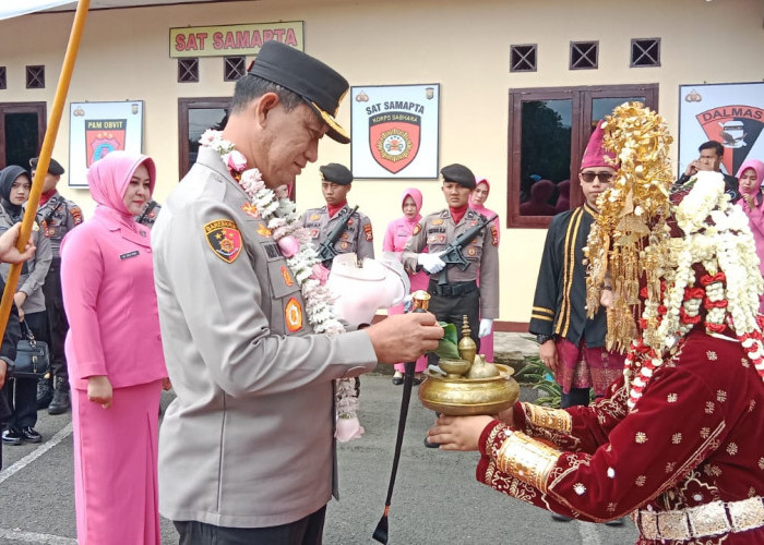 Kapolda Datang, Personel Polres Kepahiang Main Musik Dhol