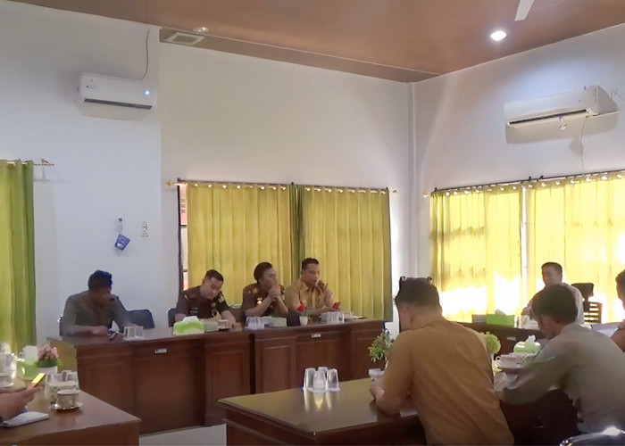 Rapat Evaluasi UPP Saber Pungli Wujudkan Pelayanan Publik Tanpa Pungli