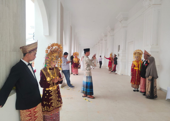 Bahagianya 10 Pasangan Pengantin Ikut Nikah Gratis di Kota Bengkulu
