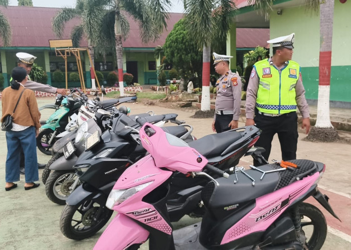 Berantas Knalpot Brong, Satlantas Polres Mukomuko Masuk ke Sekolah-sekolah