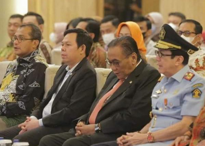 Selangkah Menuju Kursi Ketua DPD RI, Pemerhati Ekonomi Yakin Sultan Mampu Tingkatkan Pertumbuhan Bengkulu