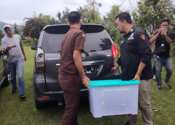 Jaksa Sita 20 Dokumen dari Hasil Geledah Rumah Mewah Bando Amin Mantan Bupati Kepahiang