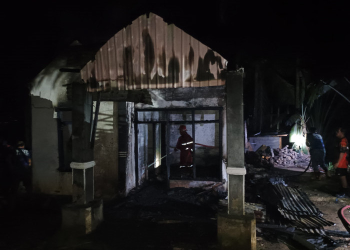 Suami Istri Tewas dalam Kebakaran Rumah di Desa Senali Bengkulu Utara