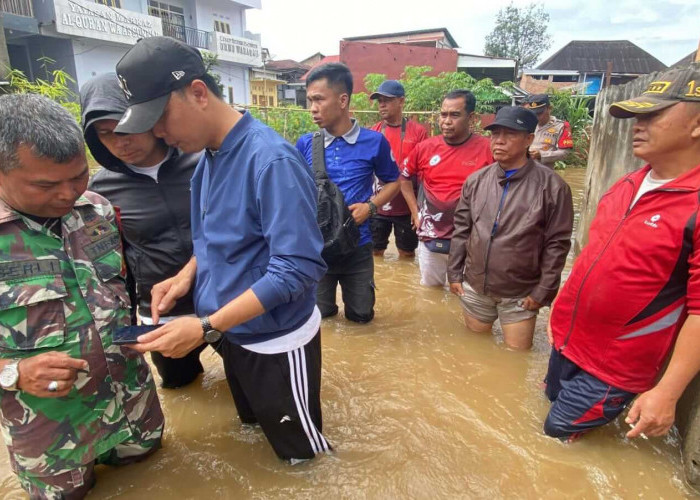 Kota Curup Kebanjiran, Warga Takut Masuk Rumah Lantaran Banyak Ular
