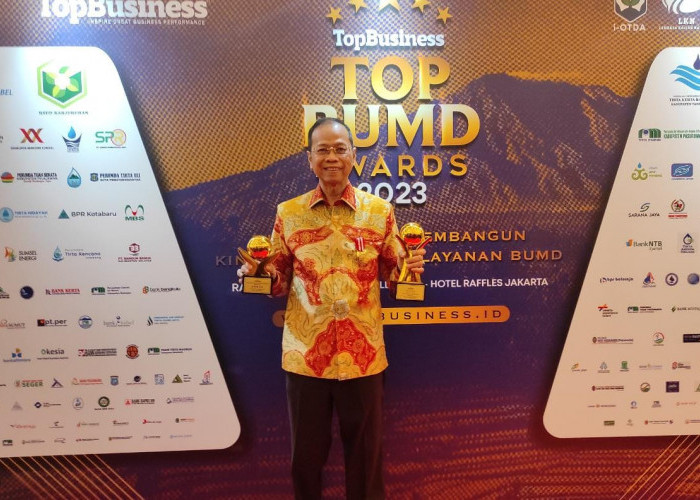 Dirut Bank Bengkulu Ahmad Irfan Raih TOP CEO BUMD 2023
