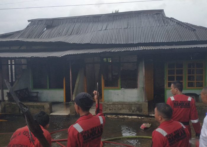 Rumah dan 6 Bedengan  di Kota Bengkulu Terbakar Ludes Tidak Tersisa