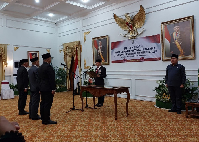 Gubernur Bengkulu Lantik Kadis PUPR, Kadis ESDM dan Kadis TPHP, Ingatkan Segera ke Kementerian