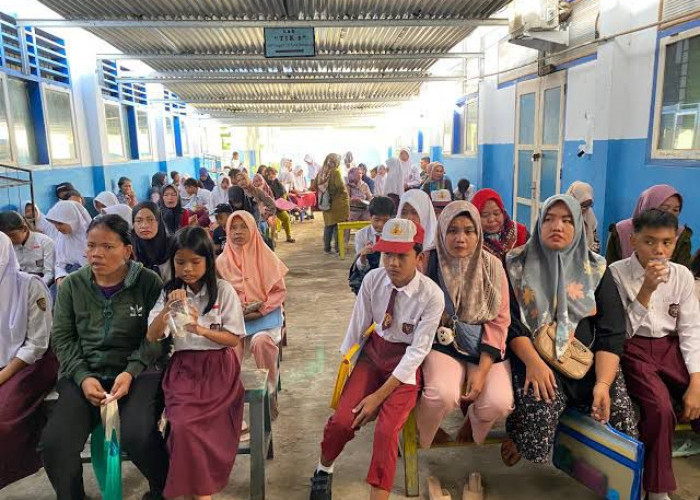 Hari Pertama Sekolah, ASN dan PPPK Pemkot Bengkulu Diizinkan Antar dan Dampingi Anak Sekolah