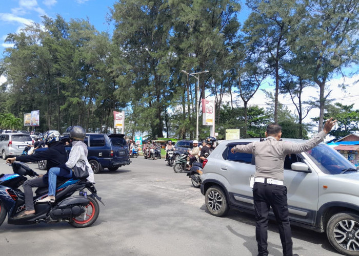 Jalan Depan BIM Pantai Panjang Ditutup Polisi, Kenapa?