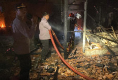 Dua Rumah di Bengkulu Utara Ludes Terbakar Saat Pemilik Tidur, Total Kerugian Ratusan Juta Rupiah