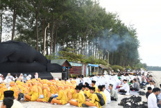 Asmara Subuh di Kawasan Pantai Pasir Putih, Pemkot Bersama Ribuan Pelajar Khatam Al-Qur'an 
