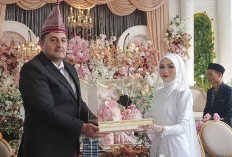 Kisah Cinta Reri Gadis Bengkulu Utara Dinikahi ASN dari Turki, Ijab Kabul Khidmat di Bawah Guyuran Hujan