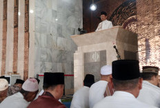 Menag Nasaruddin Umar Salat Jumat dan Jadi Khatib di Masjid Agung At-Taqwa Bengkulu