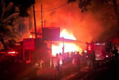 Kebakaran Hebat di Jenggalu Kota Bengkulu, Rumah dan Tempat Usaha Terbakar