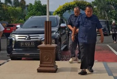 Kejari Kepahiang Periksa Mantan Bupati Bando Amin dan Anak Terkait Kasus Korupsi Aset Lahan GOR 