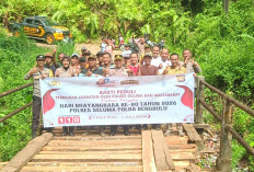 HUT Bhayangkara ke 80, Jembatan Rusak yang Viral Akhirnya Direhab Swadaya Bersama Polres Seluma