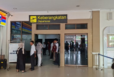 Update Terbaru! 14 Penerbangan Bengkulu Batal Imbas Erupsi Gunung Anak Krakatau