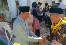Bupati Arie Septia Adinata Lepas 29 Calon Jemaah Haji Bengkulu Utara