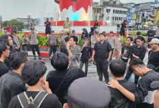 Aliansi Bengkulu Mengingat Gelar Demo Program MBG di Simpang Lima