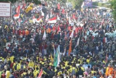 Minta Setop MBG dan Protes Kenaikan Harga BBM, Ribuan Mahasiswa Demo