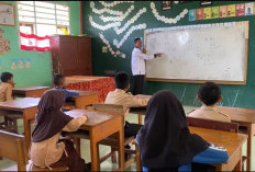 PNS dan P3K Tenaga Pendidik SMA di Lebong Dilarang Live Streaming dan Bermain Medsos saat Jam Kerja