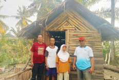 Sepasang Lansia di Seluma Bertahan di Gubuk Bambu 2x2 Meter