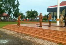 Bupati Seluma Marah Besar, Ada ASN Ketahuan Merokok saat Apel Akbar, Langsung Kena SP 1