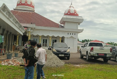 Tuan Rumah MTQ Ke 37, Dinas PUPR Seluma Tata Ulang Halaman Masjid Agung Baitul Falihin   