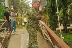 Pasca Jembatan Gantung di Seluma Nyaris Putus, 4 Petani Jatuh dan 2 Motor Tersangkut, Danrem Datangi Lokasi