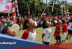 Sejarah Lomba Makan Kerupuk, Tradisi Sederhana Sejak Tahun 1950 yang Punya Cerita