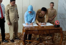 Bupati Kaur Gusril Teken MoU Pendampingan Hukum dengan Kejari Kaur