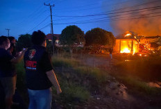 Jumat Pagi, Dragon House Karaoke di Mukomuko Terbakar