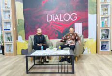 Hadiri Live Dialog Istimewa RBTV, Bupati Benteng Rachmat Riyanto Diberi Disuprise Kue Ultah