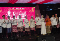 Malam Puncak Tabut, Pemerintah Pusat Apresiasi Bengkulu Terus Pertahankan Budaya