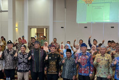 Walikota Bengkulu Dedy Wahyudi Ajak Jajaran Berkolaborasi dalam Program Wakaf Uang di BPRS Fadhilah
