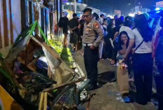 Pedal Gas Nyangkut di Karpet, Mobil Calya Tabrak Gerobak Sekuteng Hingga Penjualnya Lurat