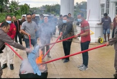 Kejari Seluma Musnahkan Barang Bukti dari 17 Perkara yang Sudah Berstatus Inkrah