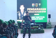Pangdam XXI/ Radin Inten Kunker ke Kabupaten Seluma, Instruksikan Tamtama dan Bintara Lanjut Kuliah