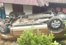 Kronologi Mobil Toyota Innova Terjun Bebas ke Teras Rumah Warga di Kabupaten Seluma